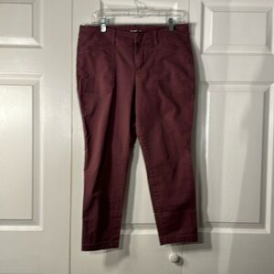 Old Navy, petite pixie pants purple excellent condition size 12 petite
